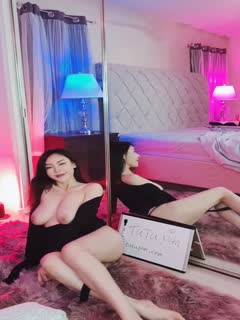 Chinese Girl Dancing and Showing Big Boobs 美女主播露点抖奶舞蹈騷